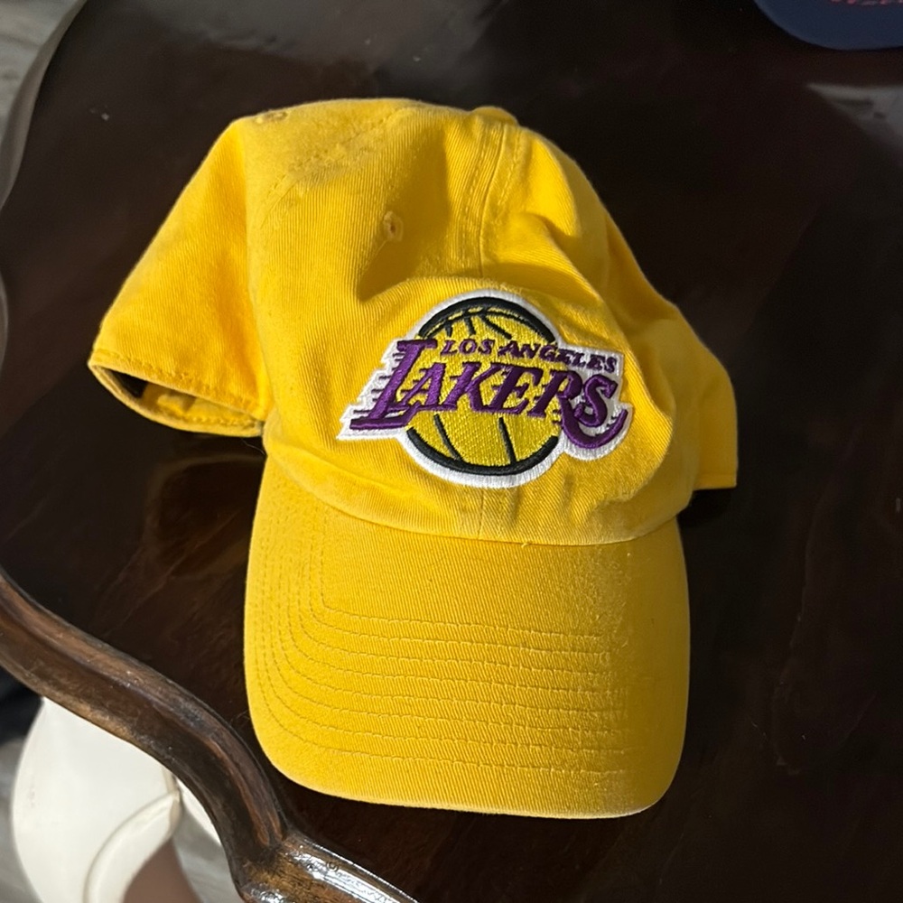 Los Angeles Lakers Yellow Baseball Cap